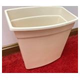 Wastebasket