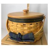 CC Sewing Circle, Liner and Protector lid handle