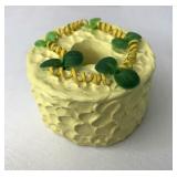 Miniature cake accessory
