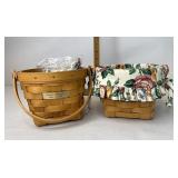 Two 5 inch measuring with matching Liners one