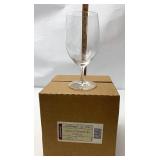 NIB Crystal stemware goblet set of four