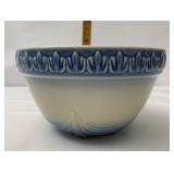 USA  American craft cornflower small mixing bowl