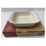 USA Green 8 x 8 baking dish