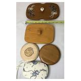 Assorted lids