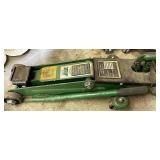 One and a half ton floor jack