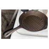 Benjamin Medwin 11" cast-iron skillet