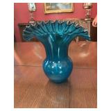 Blue crop top vase