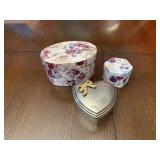 Small jewelry boxes