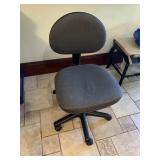 Rolling office chair