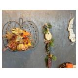 Miscellaneous holiday wall hangings
