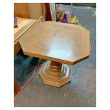 Octagon shaped in table