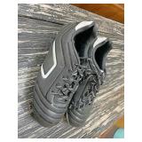 Youth size to soccer cleats