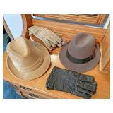 Gentlemens hats and gloves