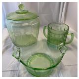Green depression biscuit jar (lid chip), sugar
