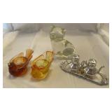 Glass cat, two bird Salters and tea pot salt and