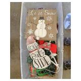 Tub miscellaneous Christmas decorations