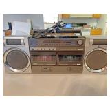 Montgomery ward AM/FM cassette real real