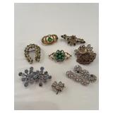 Small lot of brooches very nice older