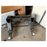 Reese hitch fifth wheel adapter missing the top