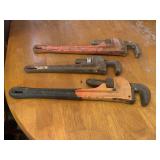 Pipe wrenches