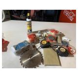 Miscellaneous lot to include small paint rollers