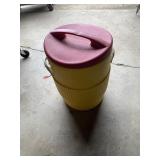 Water container
