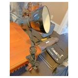 Desk lamp