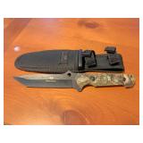 Camouflage Mossi Oak knife and sheath