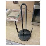 Paper towel holder