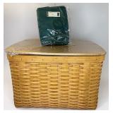 Hostess file with protector lid and liner