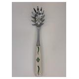 Green pasta spoon