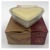 USA NIB Ivory heart ramekin with new candle