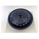 USA NIB 1 1/2 qt American eagle covered Casserole