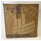 NIB Pedestal stand