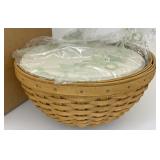9 inch bowl with lidded Protector