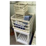 Plastic storage crates