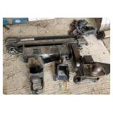 Weight distribution hitch