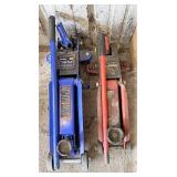 Two floor jacks red one does not work