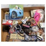 Keychains Mercedes emblem and more