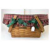 Holiday hostess gift giving with Liner and