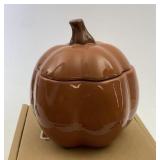 NIB Pumpkin candle crock