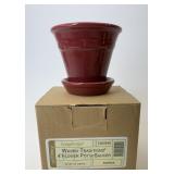 NIB Paprika 4 inch flower pot with saucer