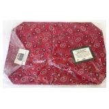 2 Backyard bandanna placemats