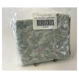 American Holly serving tray liner