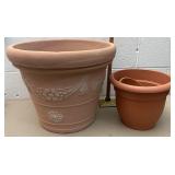 Tera cotta colored planters