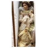Porcelain court of dolls Elizabeth and Betsy