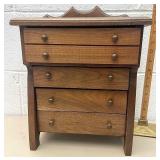 Jewelry box