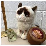 Glass rabbit plush cat and trinket box