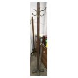5 1/2 foot coat rack