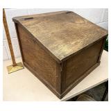 Primitive oak box